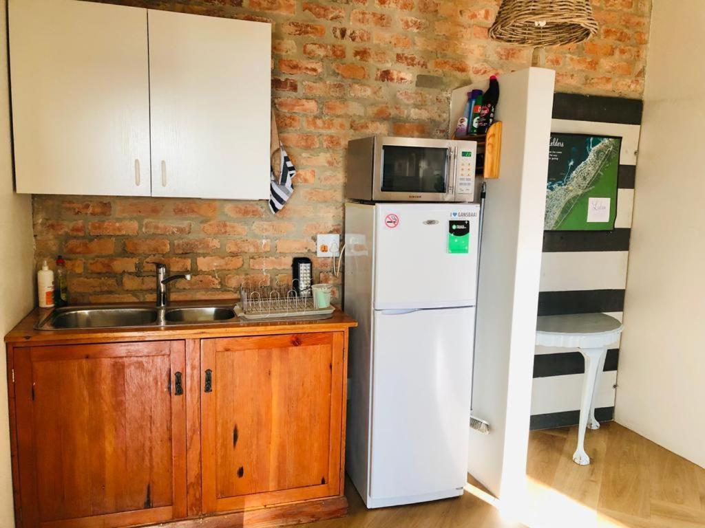 Self Catering Apartment - ดิ เคลเดอร์ส ภายนอก รูปภาพ