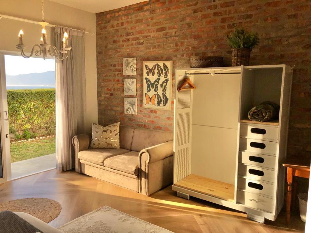 Self Catering Apartment - ดิ เคลเดอร์ส ภายนอก รูปภาพ